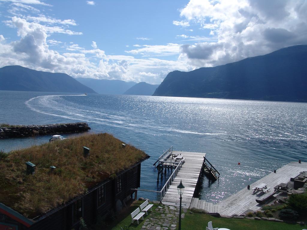 Leikanger Fjordhotel - Unike Hoteller Exterior foto